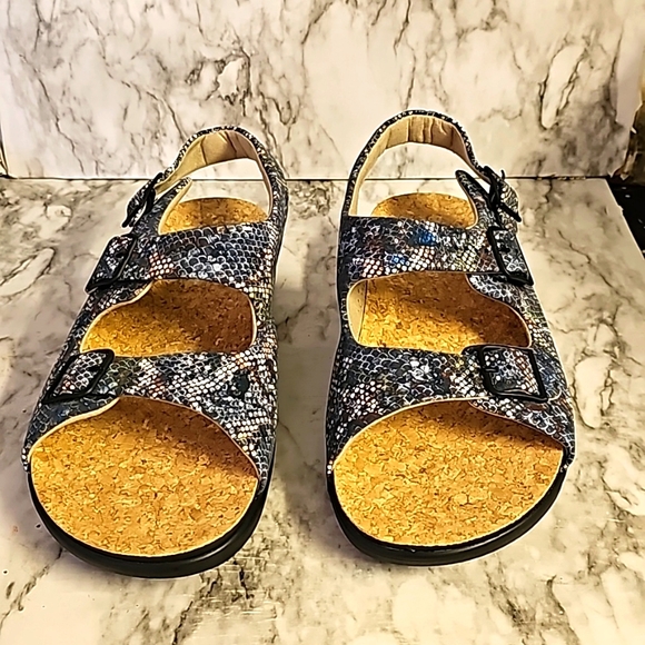 Not worn SAS Relaxed  women Walking Sandal leather Size 12W made in USA - Picture 1 of 10